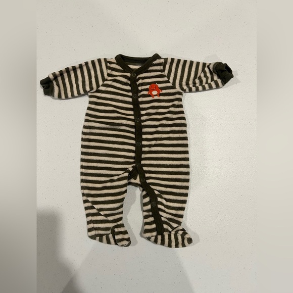 Carter’s Newborn Terry Cloth Snap-up Sleeper Footed Pajama - Picture 1 of 5
